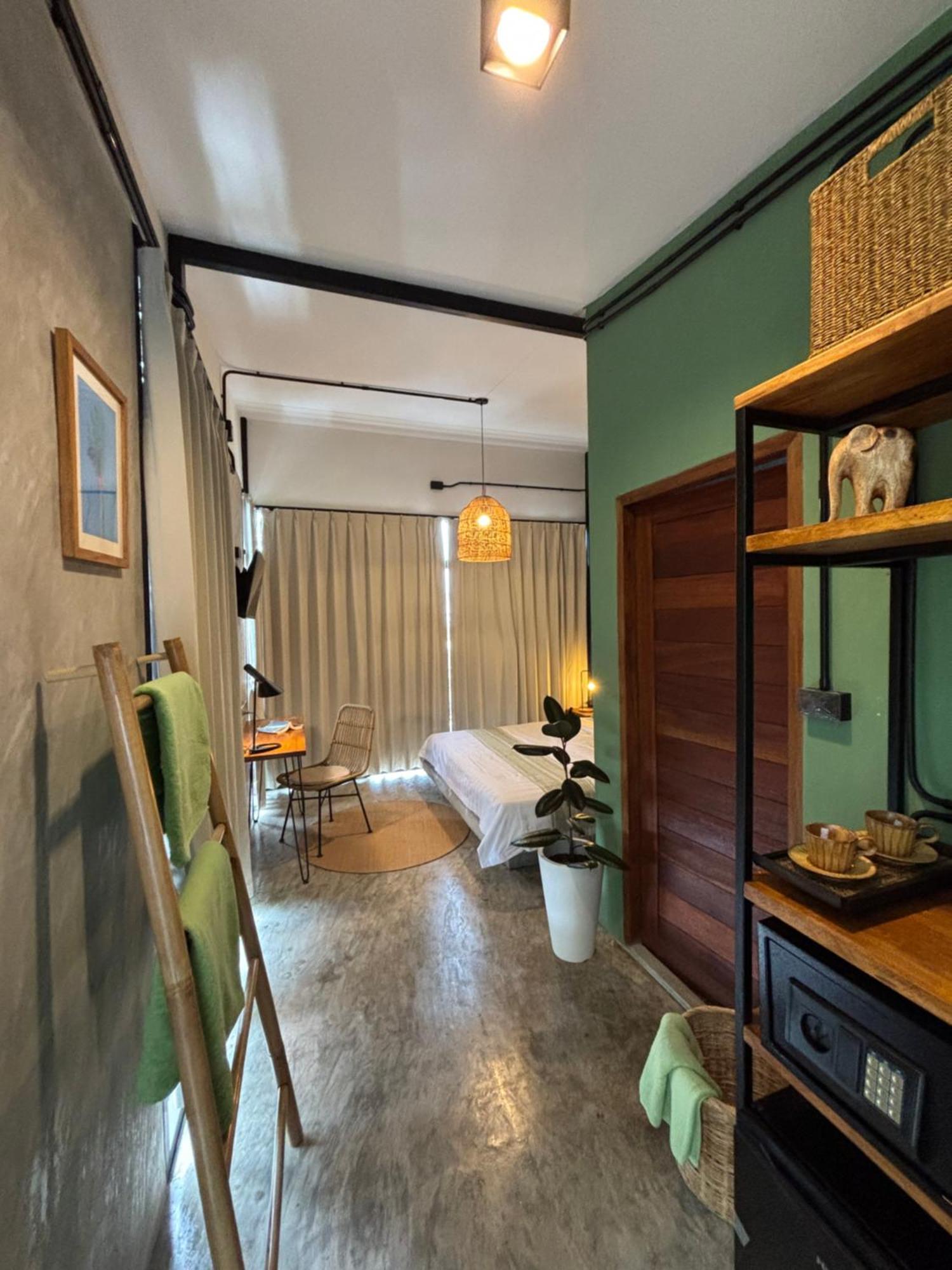 Cactus Boutique Hostel Koh Tao Exterior photo