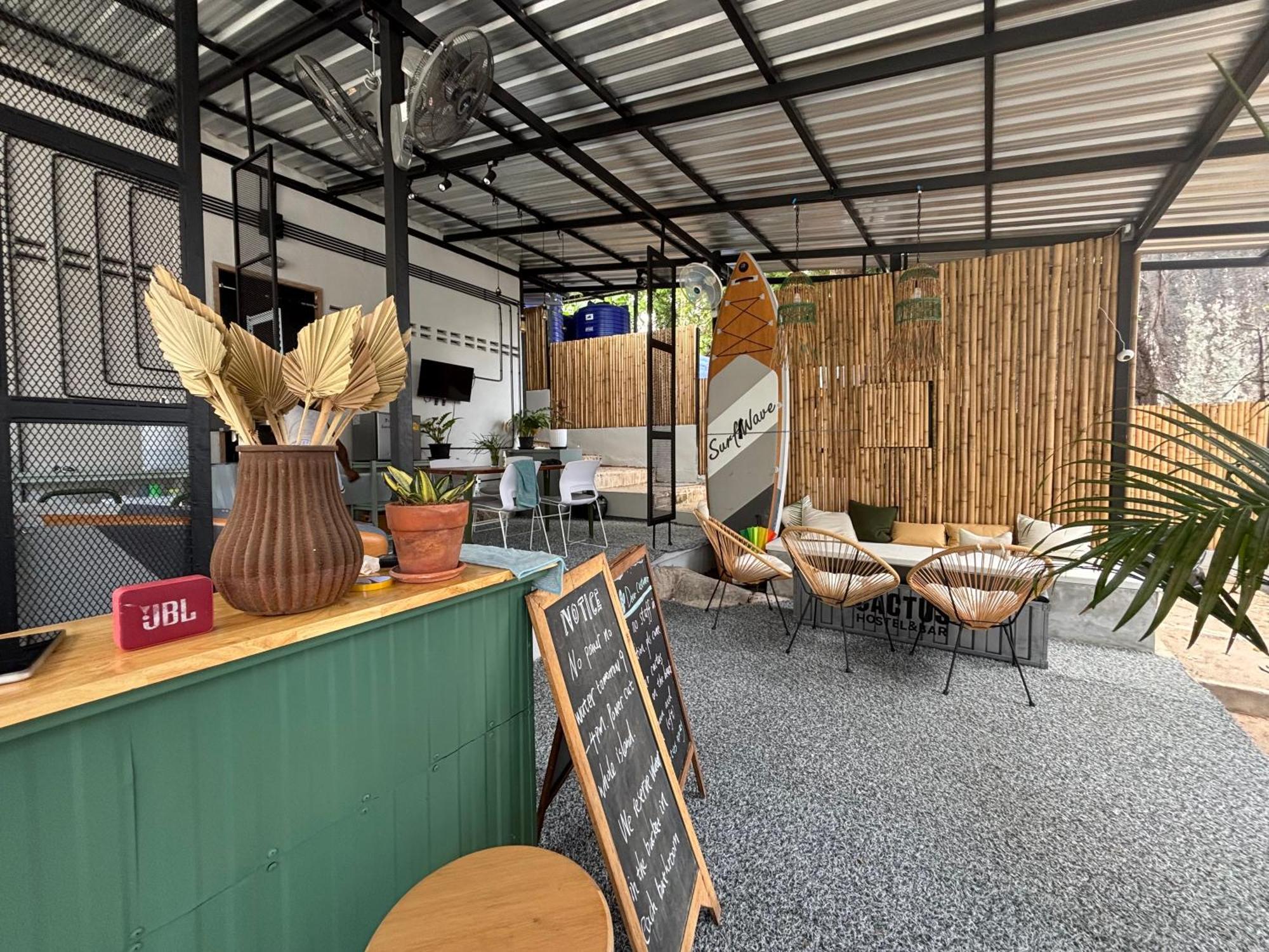 Cactus Boutique Hostel Koh Tao Exterior photo
